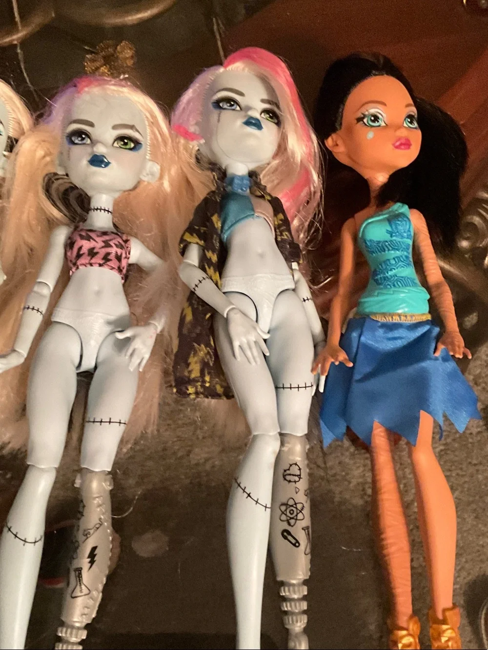 monster high Dolls Lot - Yellow, Blue, Pale Blue, Light Green